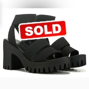 ******SOLD********Madden girl platform heel😍